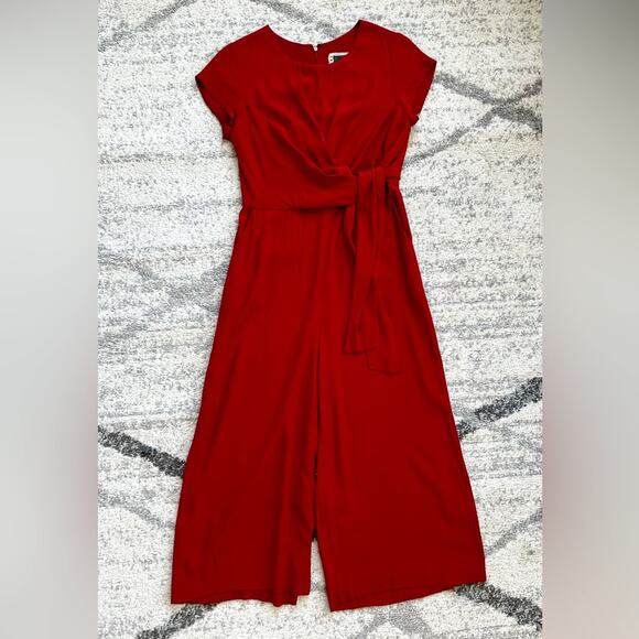 Maeve Anthropologie Grier Jumpsuit Red Crepe Rayon Cap Sleeves Tie Front Size 2P - Picture 11 of 13